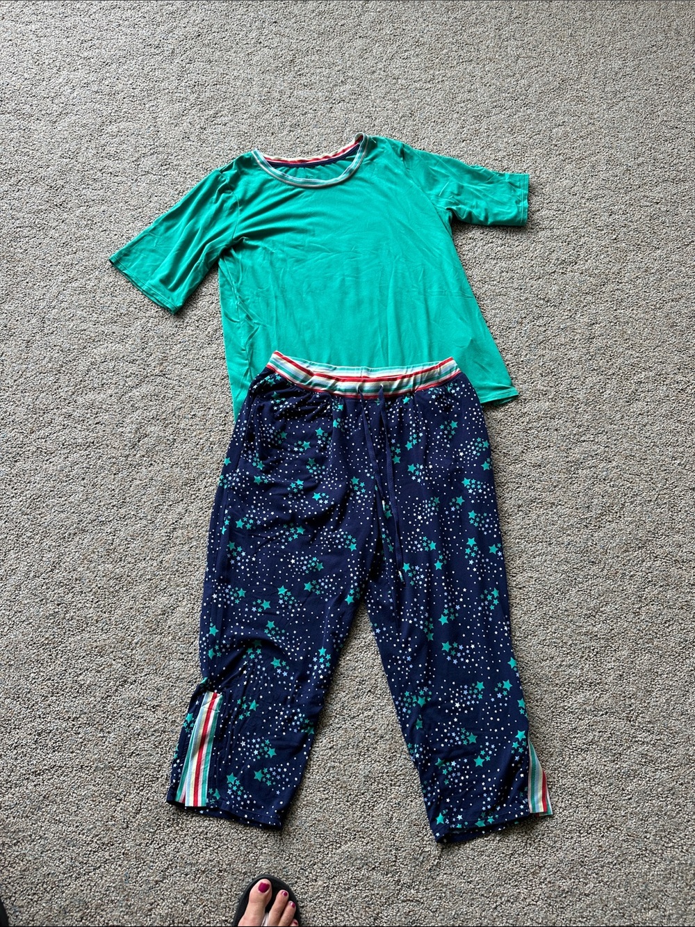 Super soft like butter. Cuddl Duds Green Top with Navy Star-Print Pajama Pants